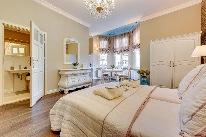 Nord Star - 150 m from Beach & Center by Lion Apartments Sopot - image 7