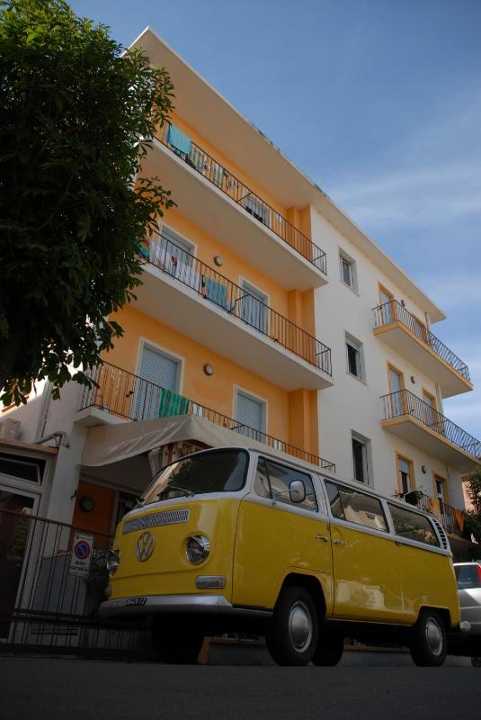 Jammin' Hostel & Bar Rimini - image 7