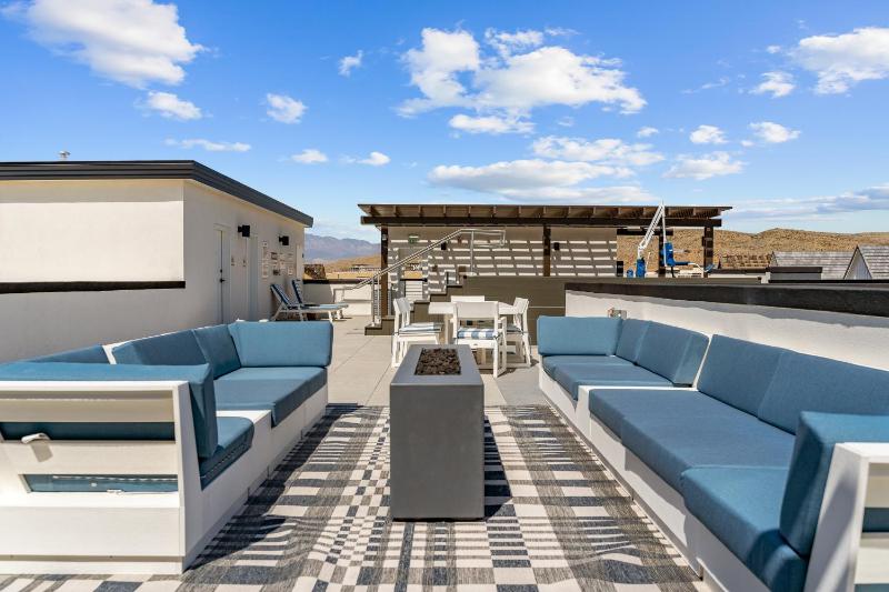 Four-Bedroom Holiday Home image 3