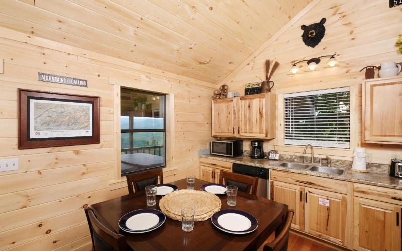 Over the Top - Pets Welcome Mountain Views Hot Tub Wood-burning Fireplace - image 22