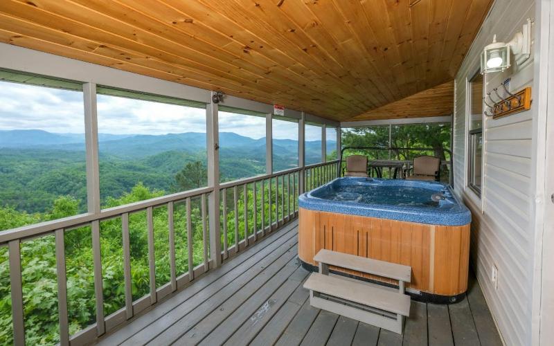 Over the Top - Pets Welcome Mountain Views Hot Tub Wood-burning Fireplace - image 19