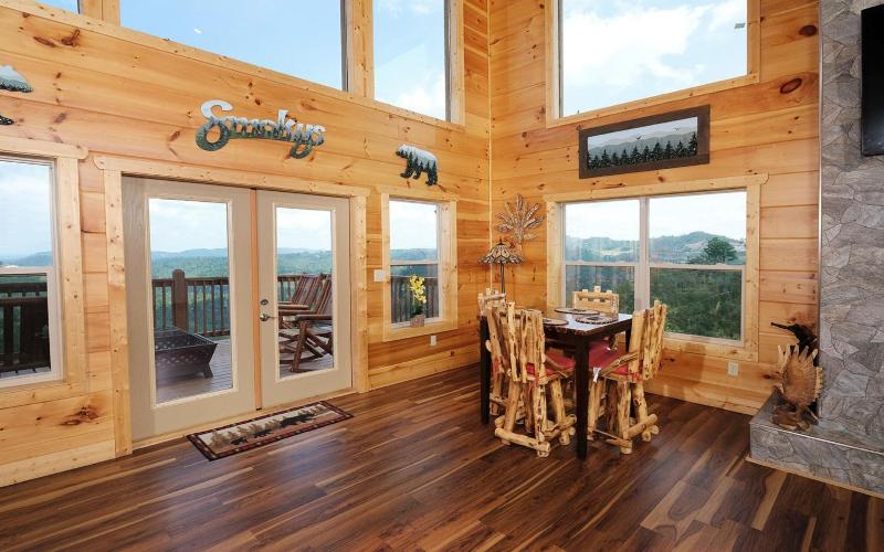Eagles View 2.0 - Gorgeous Mountain Views Hot Tub Pool Table + Games! - image 20
