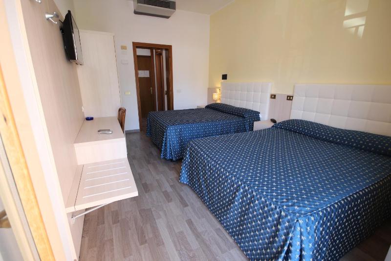 Quadruple Room image 1