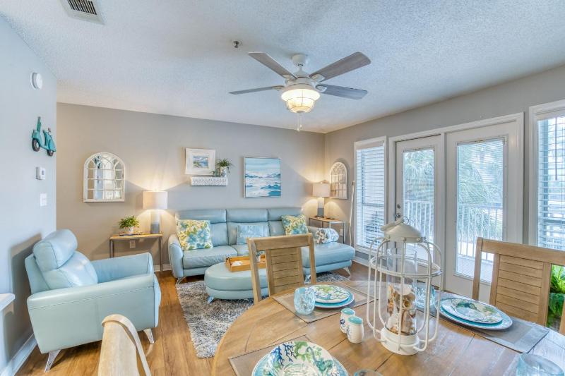 Sea-Esta - Easy Walk to the Beach + Balcony with Pool Views - image 23
