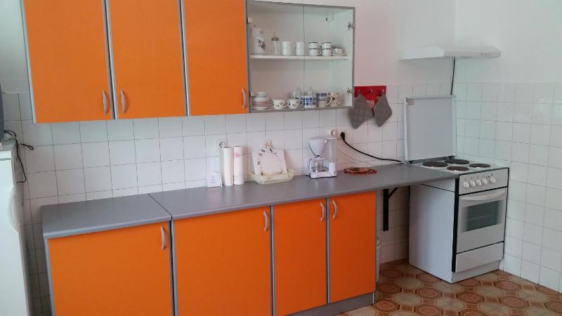 Three-Bedroom Apartment with Terrace and Garden View image 2