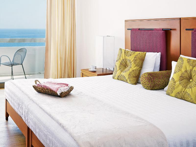 Superior Guestroom Sea View image 1
