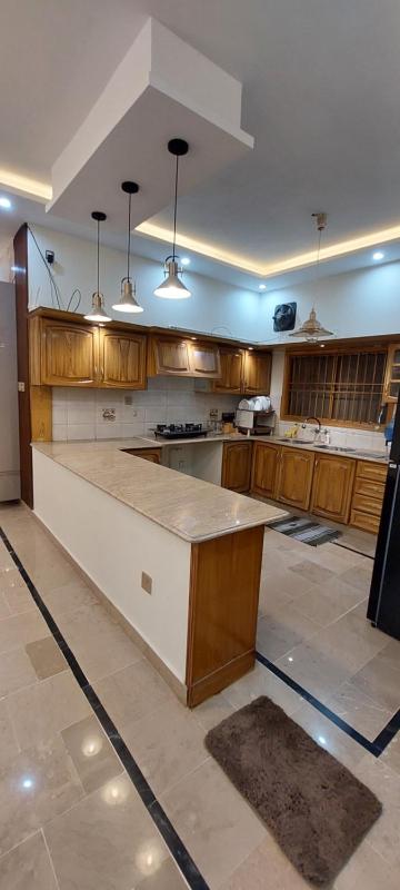 Tranquil 2BR Portion Gulistan e Joher BLK 14 - image 5