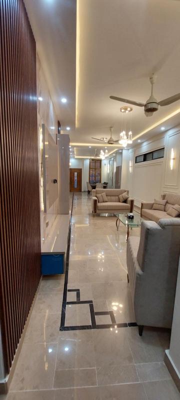 Tranquil 2BR Portion Gulistan e Joher BLK 14 - image 4