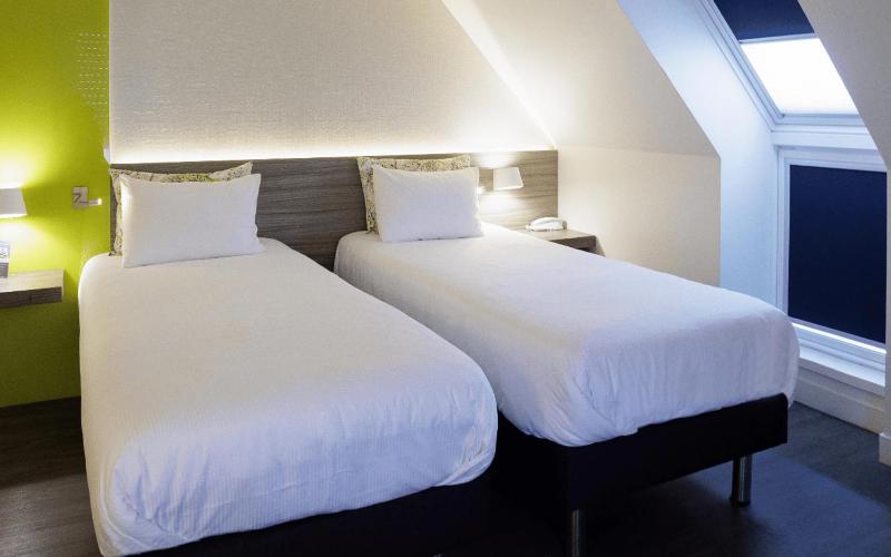 Twin Room image 1
