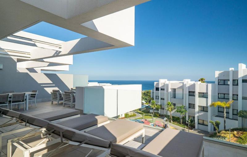 Live the High Life in a Designer Penthouse at Pure South - image 20