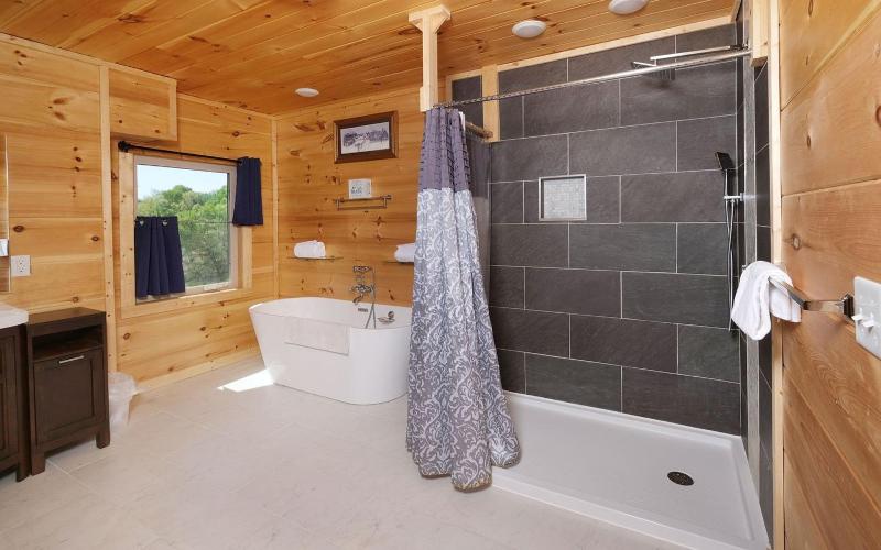 Smoky Mountain Lake Retreat - image 15