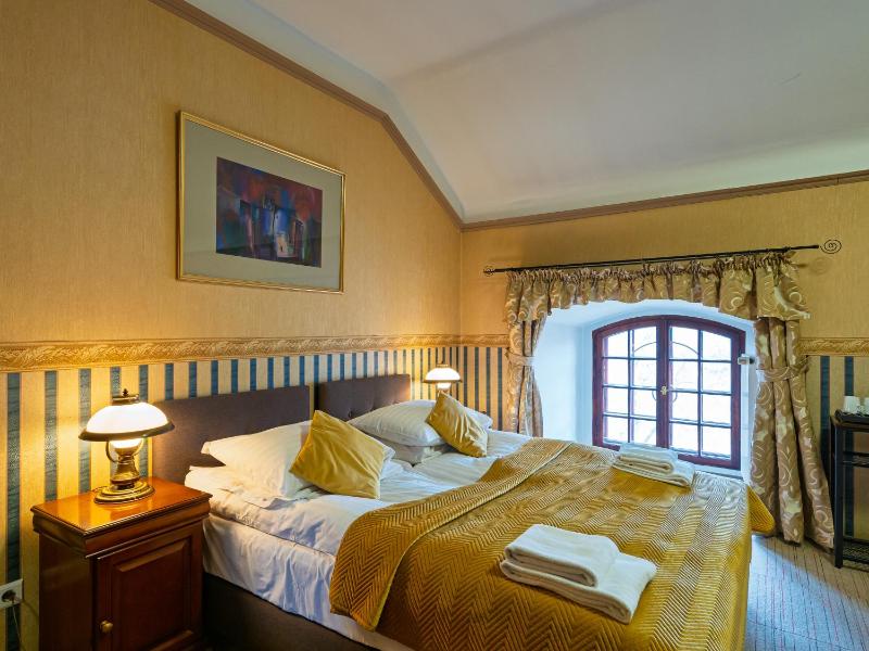 Double Room (Castle) image 1
