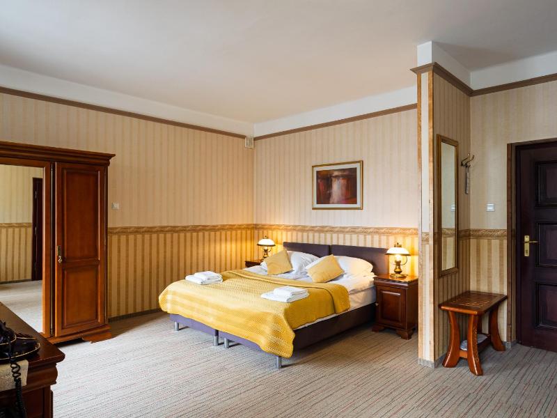 Double Room (Castle) image 4