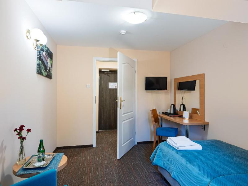 Single Room (Carriage House) image 4