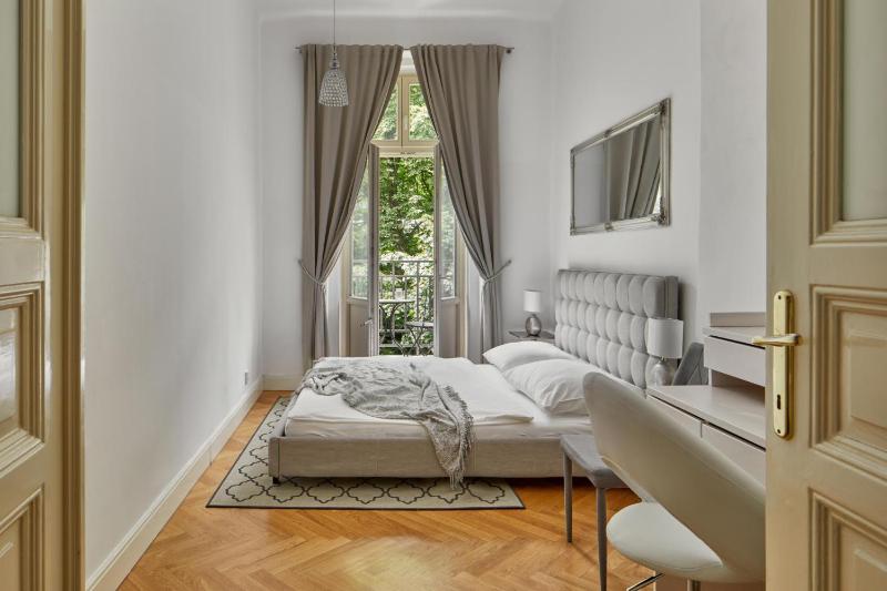 Prague Days - Deluxe Apartment with Balcony overlooking gardens in Lesser Town - image 6