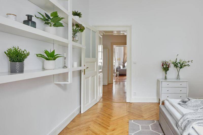 Prague Days - Deluxe Apartment with Balcony overlooking gardens in Lesser Town - image 10