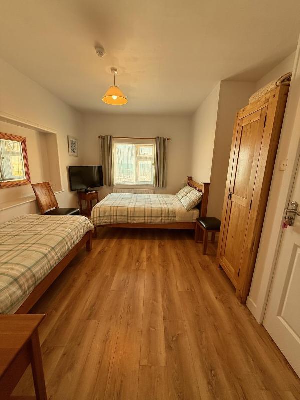 Family Room with Side Sea View image 1