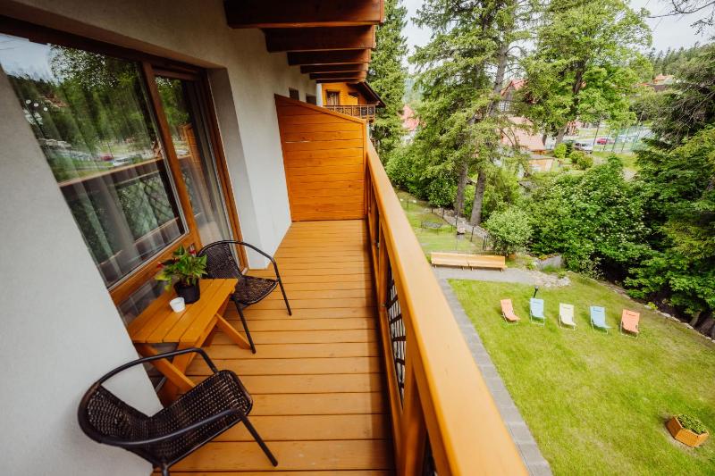 Twin Room with Sofa with Balcony or Terrace image 4