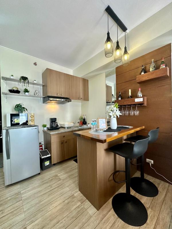 Cozy Comfy City Center Condo in Centrio - image 21