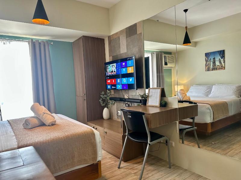 Cozy Comfy City Center Condo in Centrio - image 19