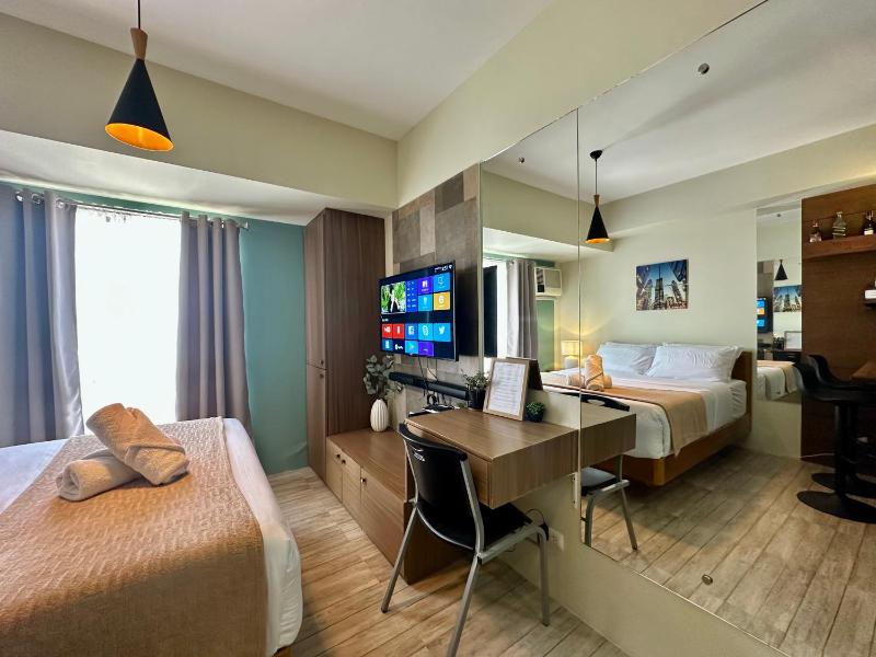 Cozy Comfy City Center Condo in Centrio - image 20