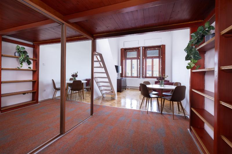 Two-Bedroom Apartment with Gallery image 1