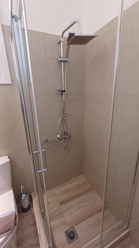 One-Bedroom Apartment image 1