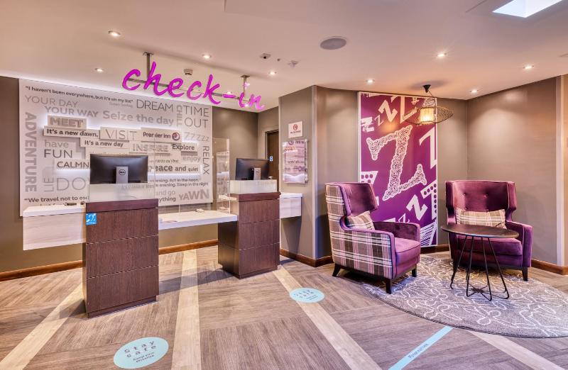Premier Inn Dublin City Temple Bar - image 3