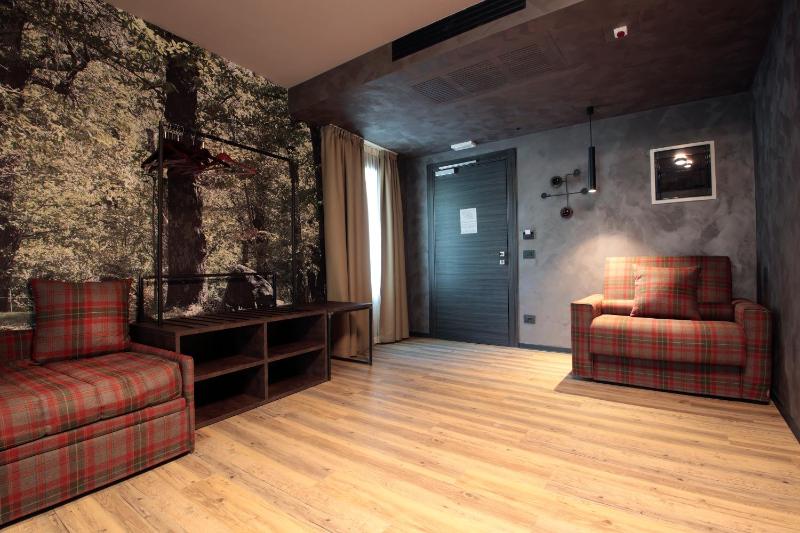 Standard Triple Room image 3