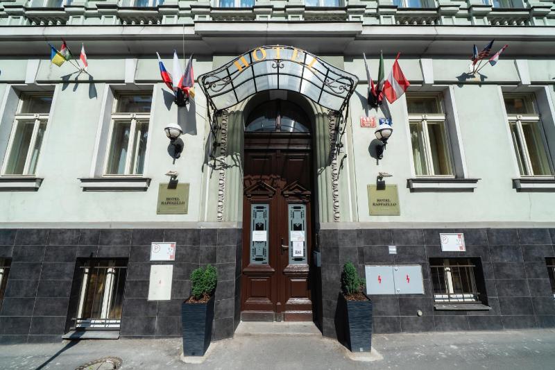 Hotel Raffaello Prague - image 13