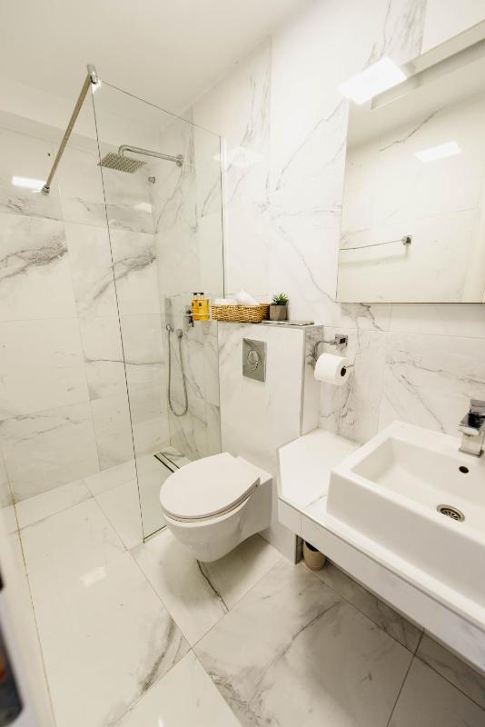 Superior Apartment image 4
