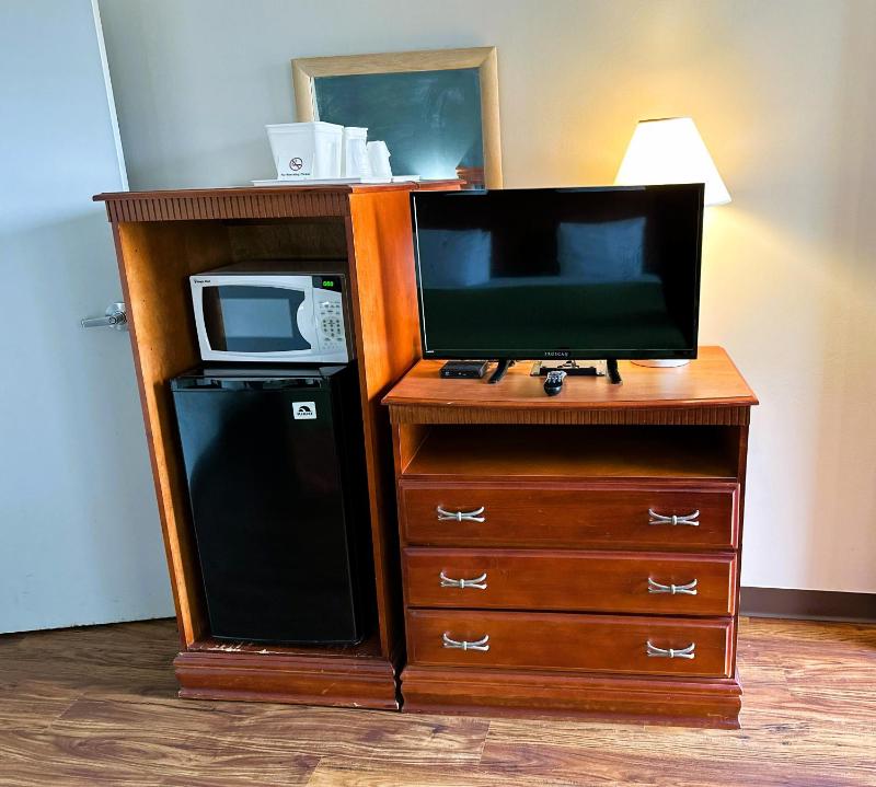 Queen Room - Accessible/Nonsmoking image 3