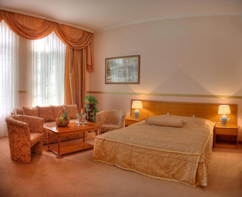 Suite image 3