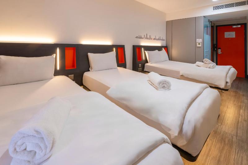 easyHotel Leeds - image 5