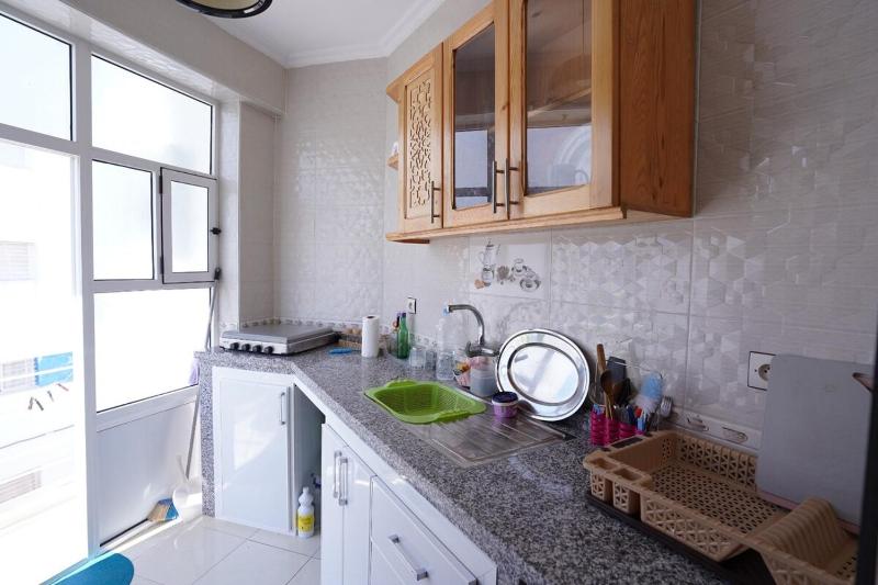 735 Joli appartement à Martil pour location Bright & Airy Holiday Apartment - image 15