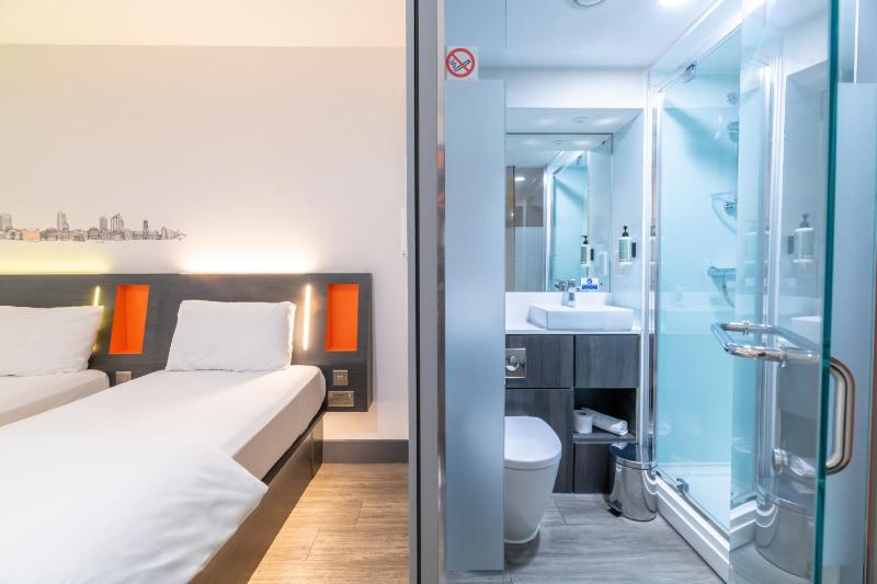easyHotel Leeds - image 31