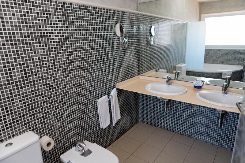 Junior Suite image 2