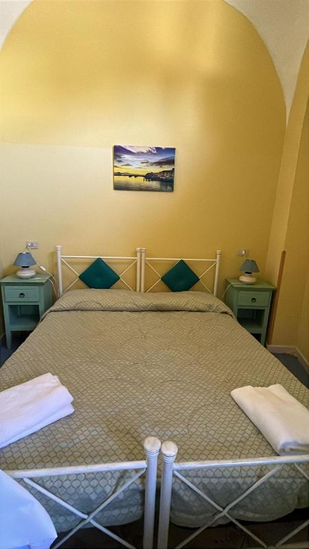 Standard Double Room image 2