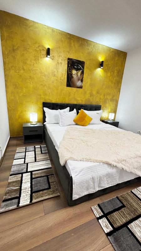 M Luxury Apartment - image 7