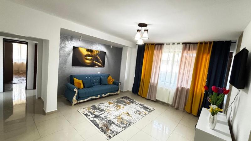 M Luxury Apartment - image 9