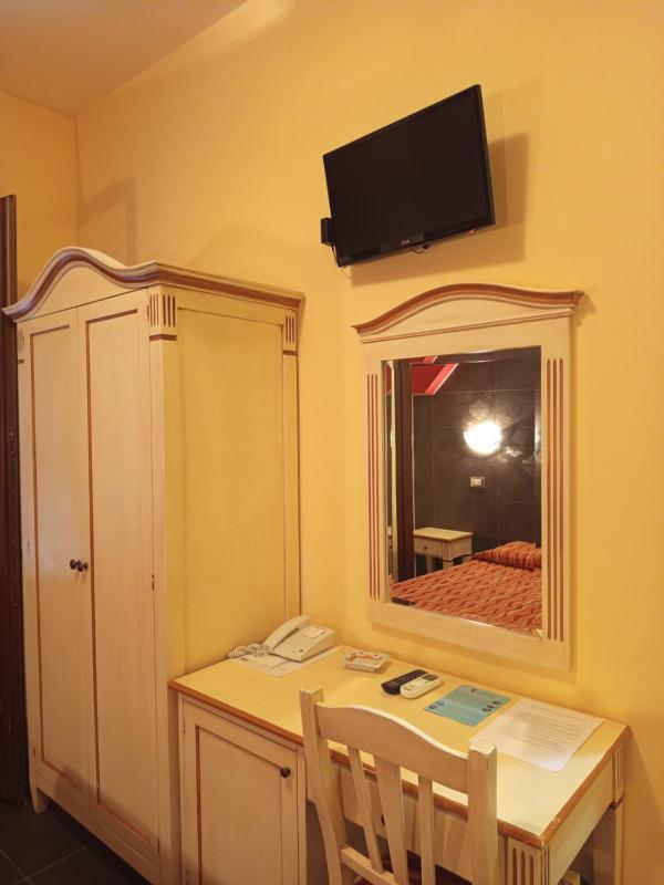 Amaryllis Hotel - image 22