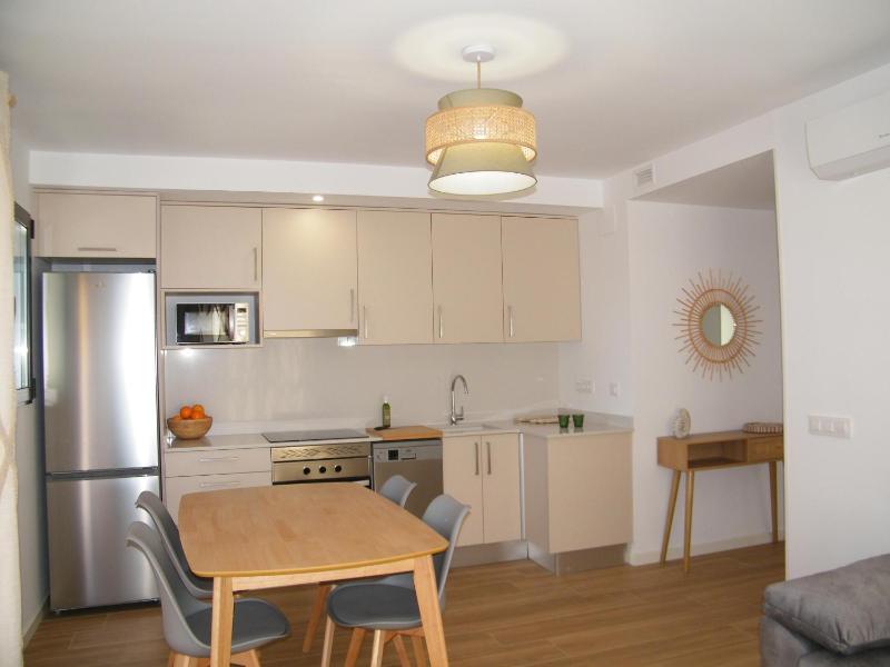 Apartamento en Playa de Gandía: 2 Dorm Aire Acond Piscina Parking. Exclusivo Familias - ES-314-16 - image 31