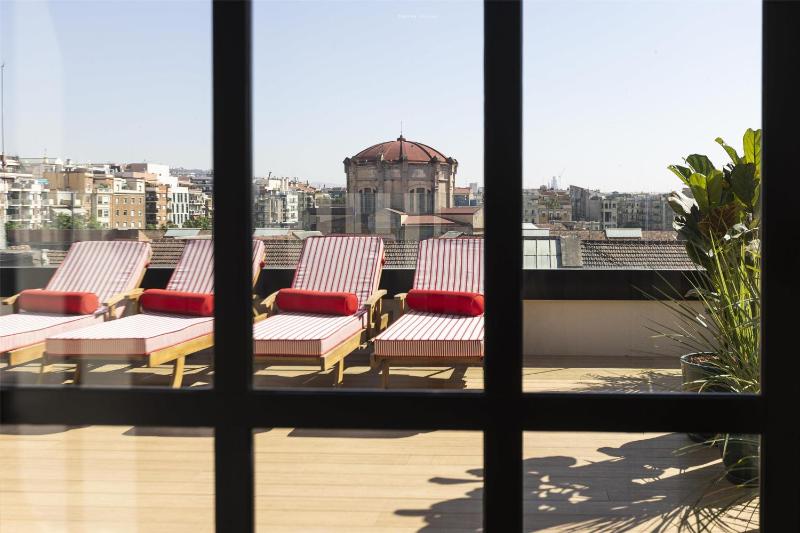 Via Sants Hotel Barcelona Tapestry Collection by Hilton - image 5