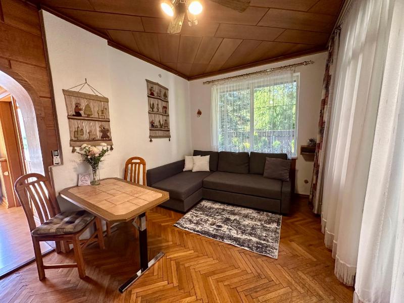 One-Bedroom Apartment image 1