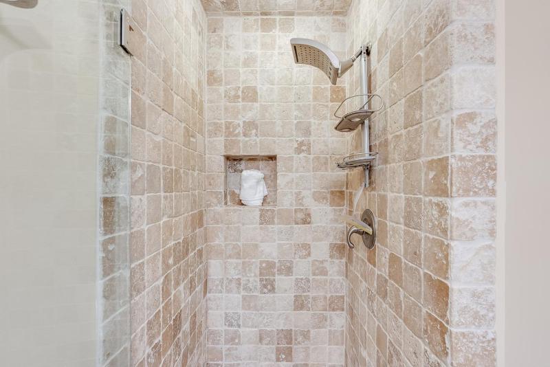 102D - 2BR / 2 Bath at Seaspray Condos on Okaloosa Island Fort Walton Beach Fl - image 21