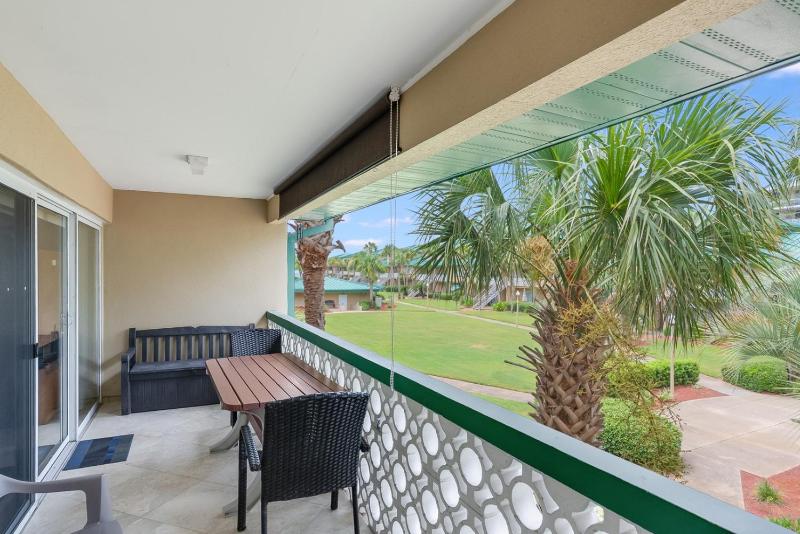 102D - 2BR / 2 Bath at Seaspray Condos on Okaloosa Island Fort Walton Beach Fl - image 12