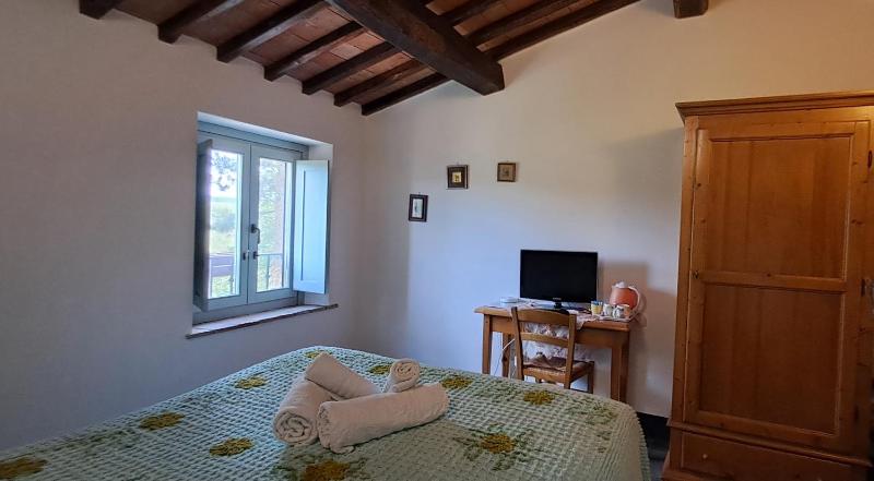 Classic Double Room with Shower image 2