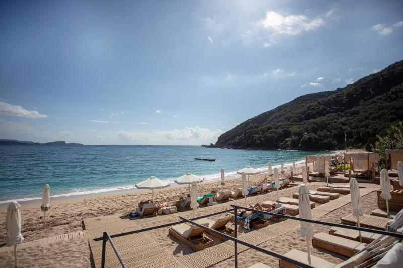 Enjoy Lichnos Bay Village Camping Hotel and Apartments - image 5