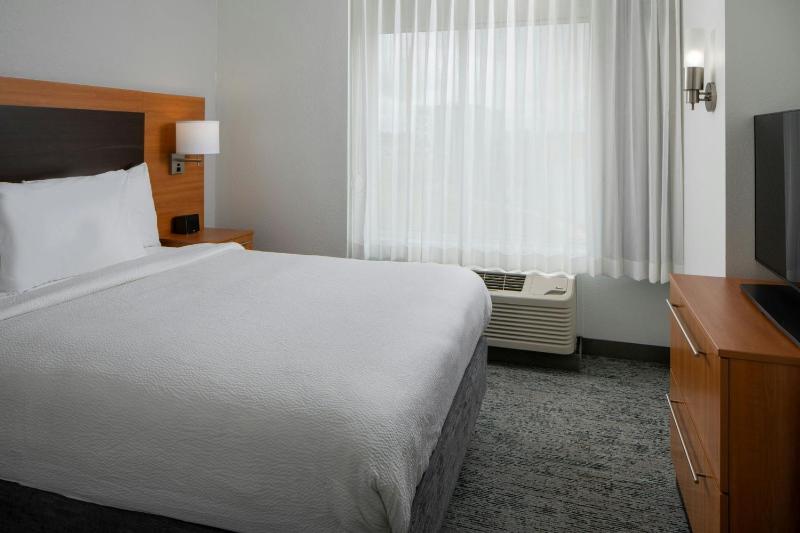 Two-Bedroom Suite image 2