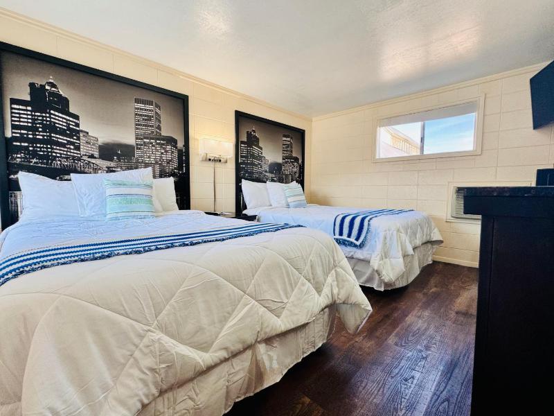 Standard Double Room image 1